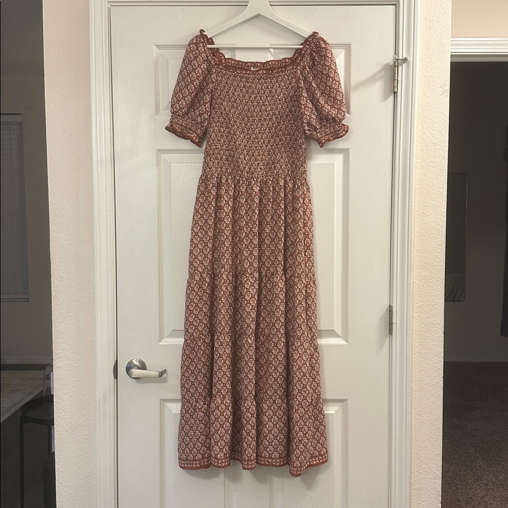 Max Studio dress maxi large brown floral smocked short sleeve